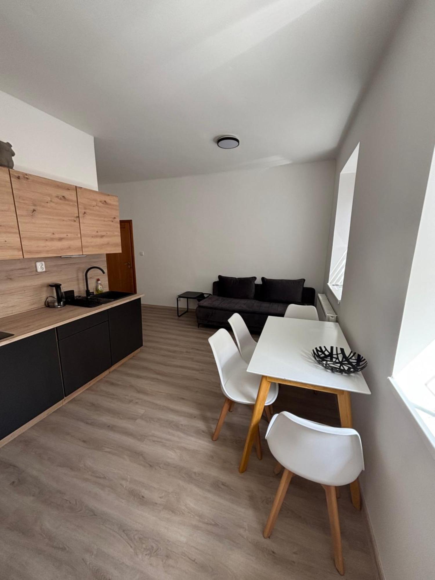 Apartman Orli Hnizdo Liberec Bagian luar foto